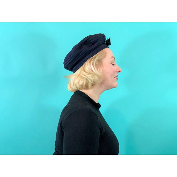 Vintage 1940s Navy Hat Blue Bow Button Round Beret - Picture 7 of 9